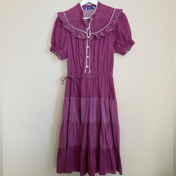 dba la Dresses & Skirts - Vintage Prairie Cottage Lace Trim Tiered Ruffle Midi Dress Plum Women’s Small